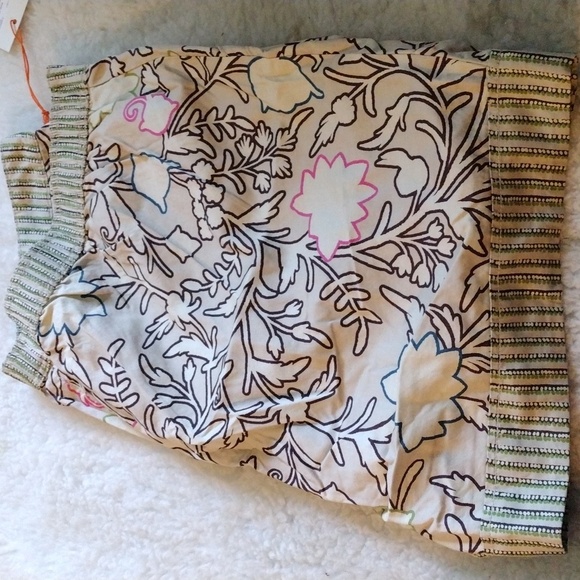 Knox Rose Tan and Pink Bermudas Stylish Summer Shorts - Picture 4 of 4